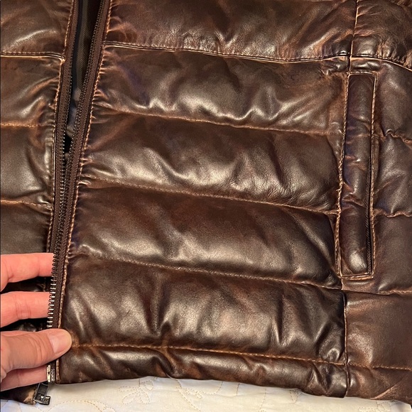 Men's Two-Tone Lambskin Puffer Jacket - Picture 3 of 5